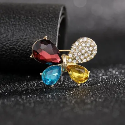 Trendy Four Color Butterfly Hijab Brooch Pin For Girls